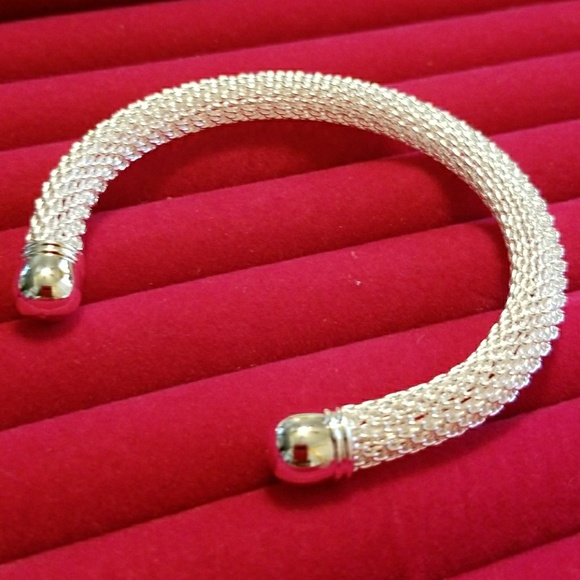 Jewelry - HOST PICK!!! Bangle Net Chain Hollow Bracelet Jewelry - HOST PICK!!! Bangle Net Chain Hollow Bracelet